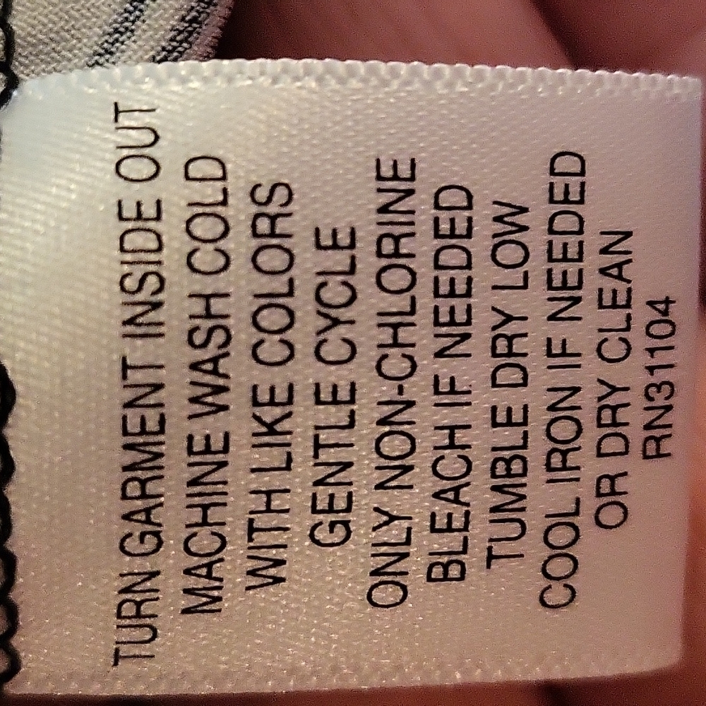 Dress - Picture 3 of 3